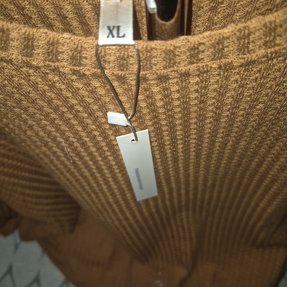 Burnt Orange ROUND NECK LOOSE TOP BLOUSE. Twist Hem. SZ XL - Picture 3 of 8
